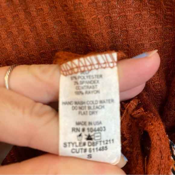 Blu Pepper Fall Boho Faux Wrap Top Orange Floral Womens Small Tie Waist V Neck - Picture 4 of 6